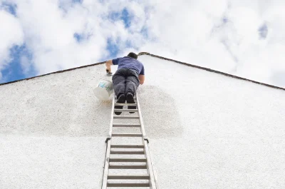 Peinture extérieure à la Chapelle-au-Moine — façades et ravalement